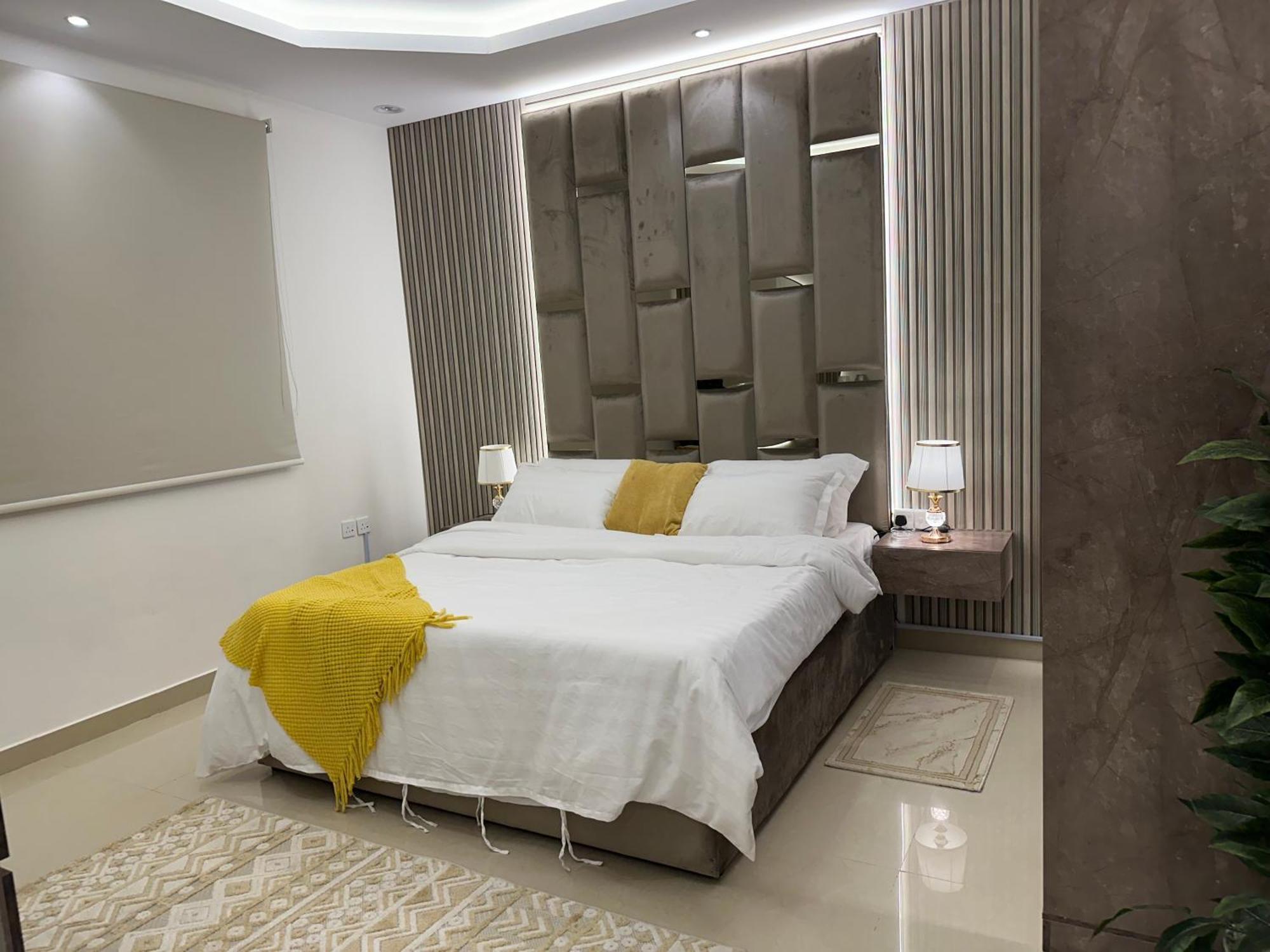 Fancy Apartemen *